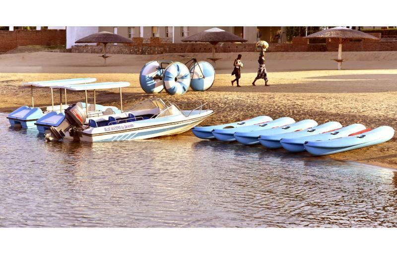 Blue Waters By Serendib Salima Exterior photo