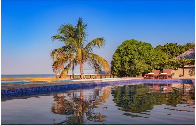 Blue Waters By Serendib Salima Exterior photo